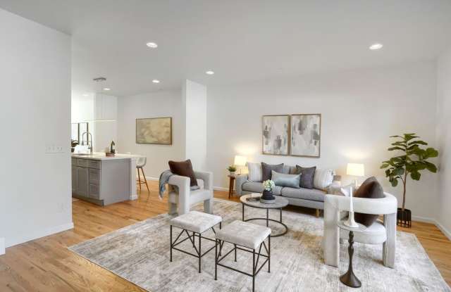 2  Bed Townhome Available Near Sloan's Lake Gallery 4