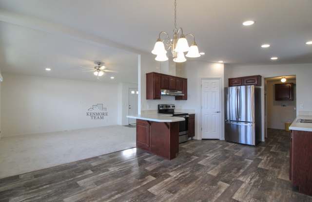 3 Bedroom, 2 Bath Home in Kennewick Gallery 4