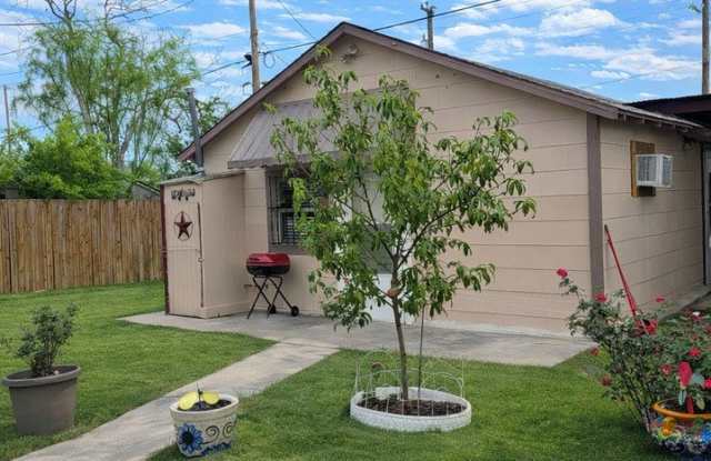 810 Haggin St. photos photos