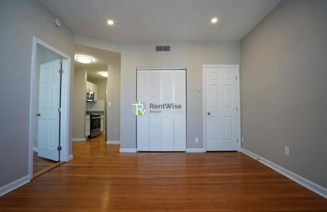 7 Lorraine Ter. photos photos