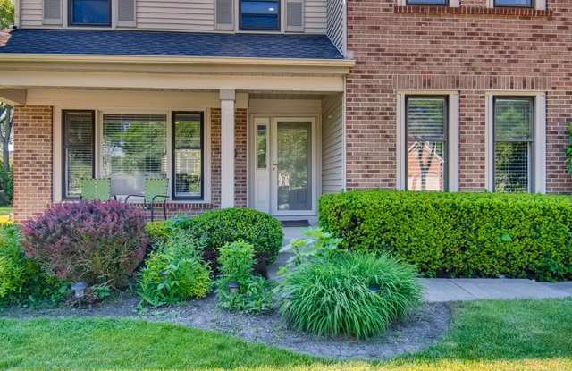 280 Blackthorn Drive Gallery 2