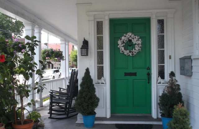117 E OAKLAND AVENUE - 117 East Oakland Avenue, Doylestown, PA 18901