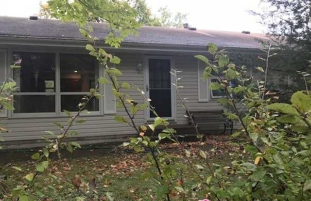 4848 Monmouth Road Gallery 2