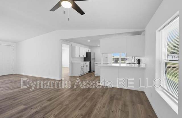 405 Falletti St Gallery 2
