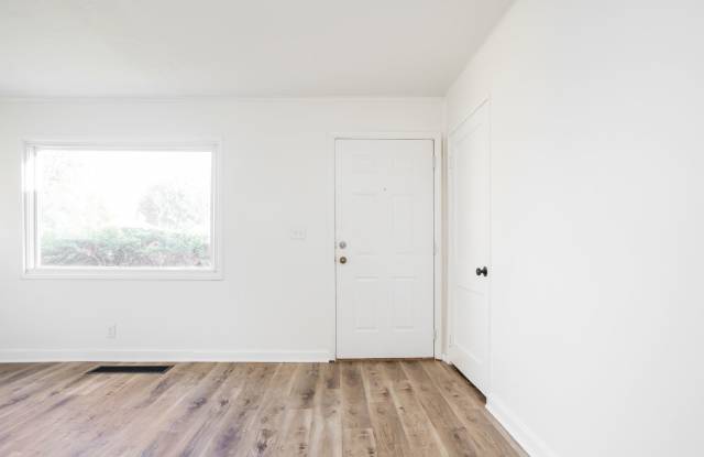 Beautifully renovated home Gallery 4