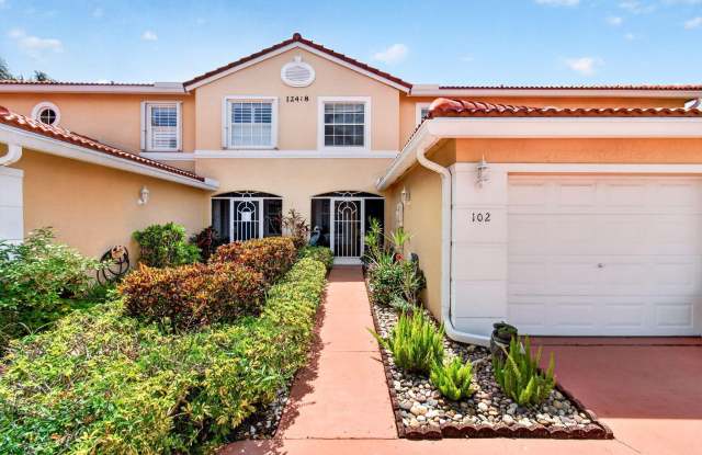 12418 Crystal Pointe Drive Gallery 1