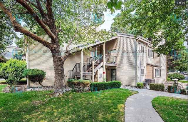 This stunning two-bedroom, two-bathroom townhouse with Loft Area photos photos
