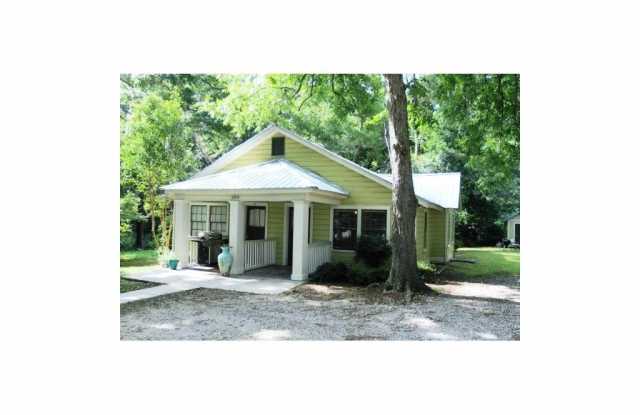 Vaughn Ave Available in October! photos photos