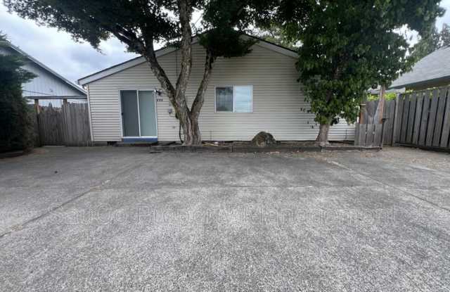 444 North 12th Street #A - 444 North 12th Street, St. Helens, OR 97051