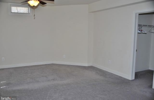 7582 VENTURE DR Gallery 4