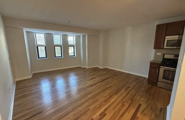 1337 W Fargo Ave photos photos