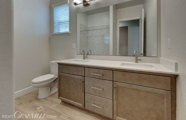 Brand-New Granville in Fig Garden Gallery 3