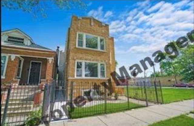 4706 West Superior St. Gallery 2