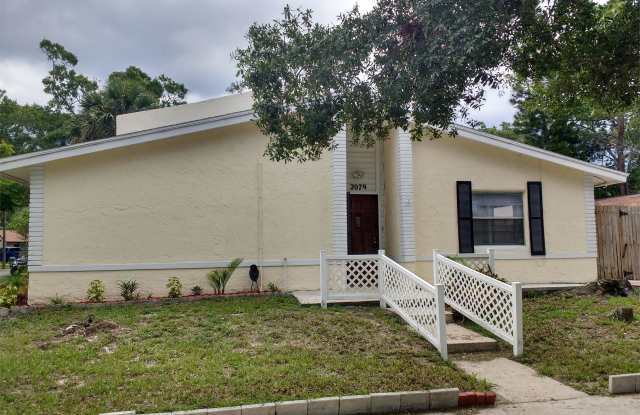 2079 Santiago Way N - 2079 Santiago Way North, Clearwater, FL 33763