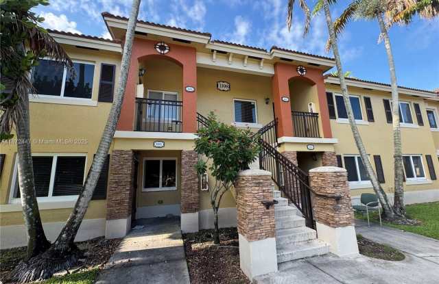 3398 NE 9th Dr - 3398 Northeast 9th Drive, Homestead, FL 33033