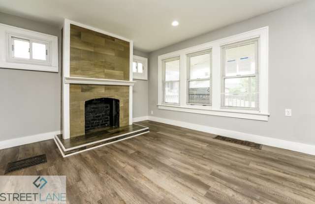 19 East Castle Road Gallery 2