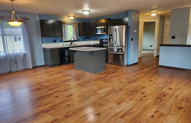Desirable Home Located In Silverdale photos photos