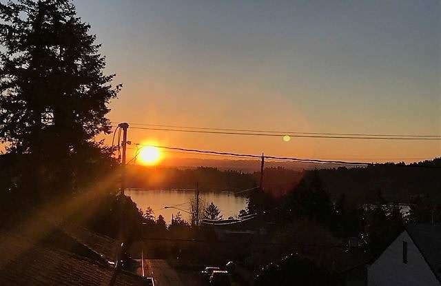 3 Bedroom home in Manette- Wonderful Morning Views - 2637 Terrace Street, Bremerton, WA 98310