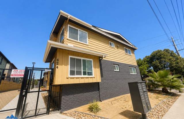 Emerald Ave Apartments Gallery 2