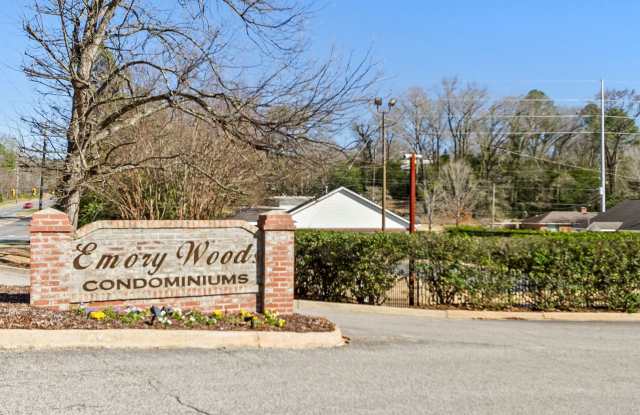 Emory Woods 2 Bedroom 2 Bath Apartment! Available April 1st! - 2515 Veterans Memorial Parkway, Tuscaloosa, AL 35404