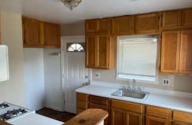 1115 Red Bud Dr Gallery 3