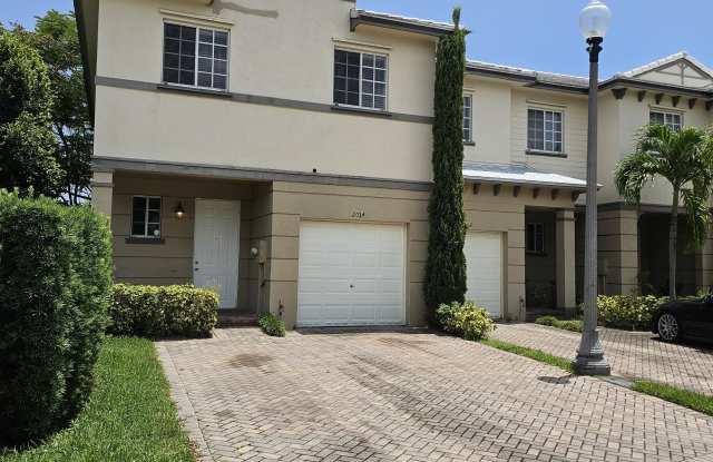 2014 Marsh Harbour DR photos photos