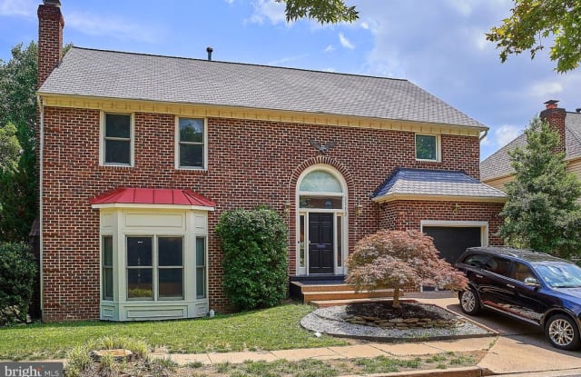2113 S LYNN ST - 2113 South Lynn Street, Arlington, VA 22202