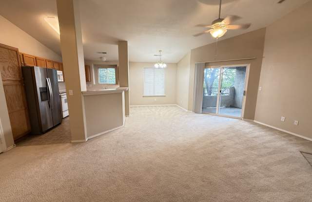 3732 Riviera Grove#202 Gallery 3