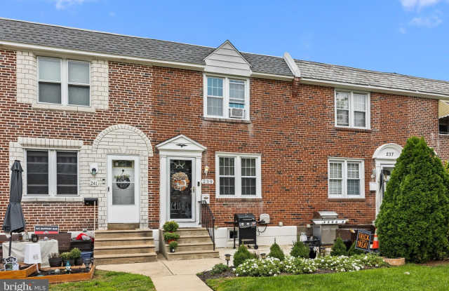 239 GRAMERCY DRIVE - 239 Gramercy Drive, Delaware County, PA 19018
