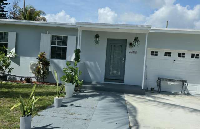 1203 Chateau Park Drive photos photos