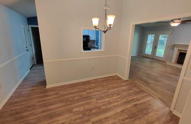 1667 Folkstone Road Gallery 4