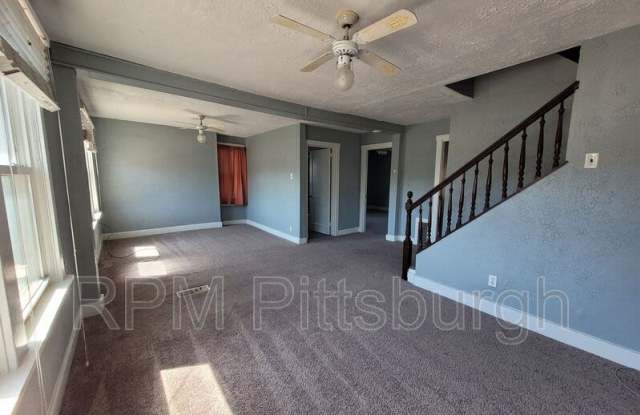 2835 Capitol St - 2835 Capitol Street, White Oak, PA 15131