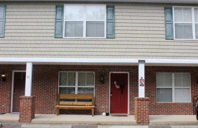 108 Hawkins Road Gallery 1
