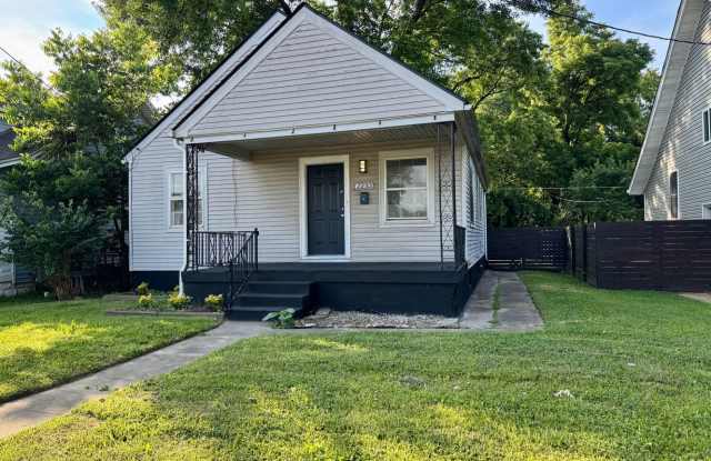 3 Bedroom House in South Louisville - Fenced Yard, Off-Street Parking, Pets OKAY! photos photos 3 Bedroom House in South Louisville - Fenced Yard, Off-Street Parking, Pets OKAY! photos photos