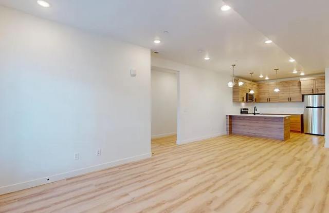 1132 W 250 S Unit 212 Gallery 4