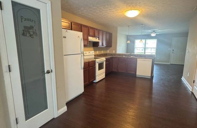 3 Bedroom Single Family Home Gallery 4