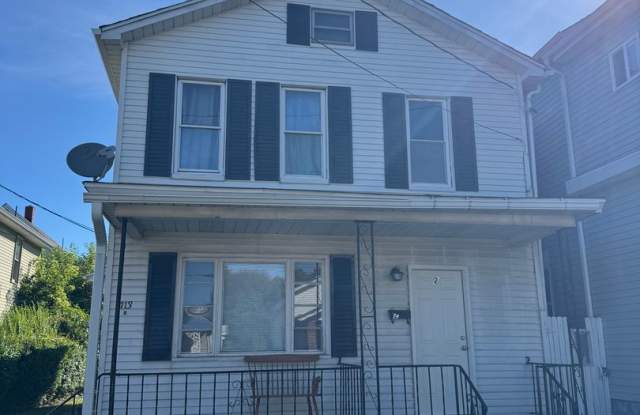 1st floor unit 3 bedroom 1 bath. Nicely Done Apartment photos photos
