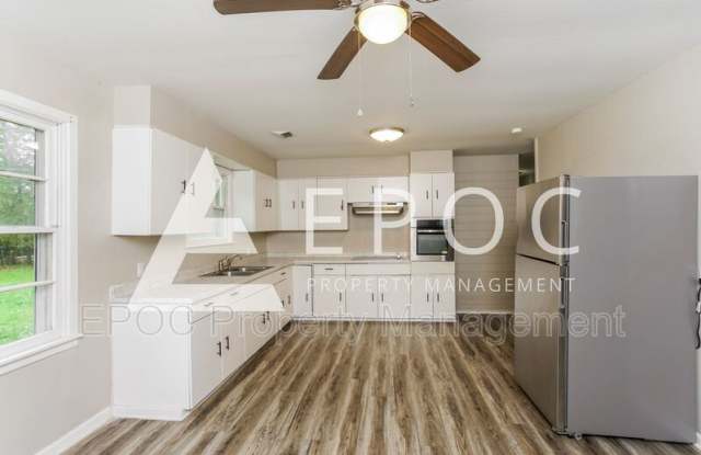 118 S Meadowbrook St - 118 Meadowbrook Street, Robinson, TX 76706
