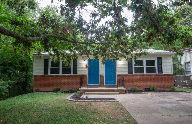 1121 E Moody Ave photos photos