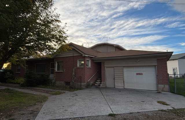 Spacious 4-Bedroom, 2-Bath Home in Ucon, Idaho Gallery 1