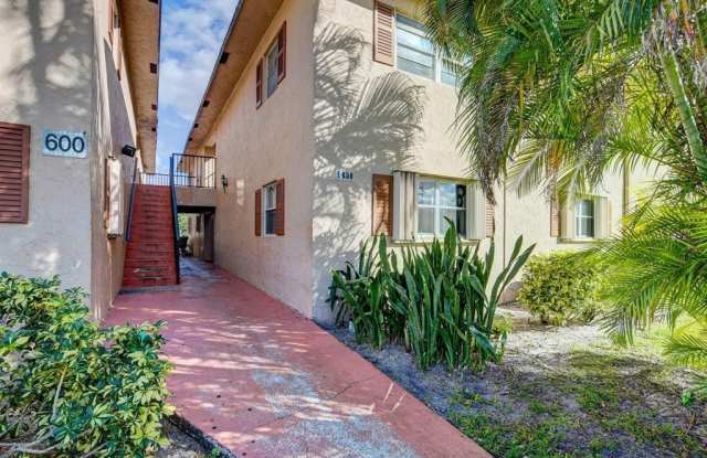 650 SW 2nd Avenue Gallery 2