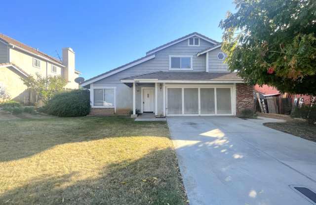 Two-Story 3-Bedroom Yucaipa Home! photos photos