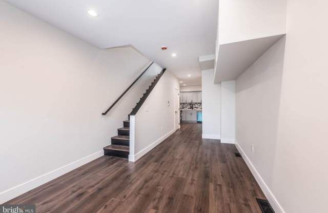 1211 JAMES STREET photos photos