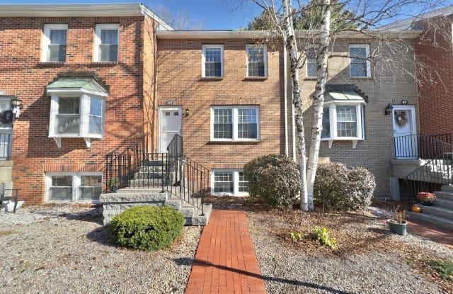 49 Derryfield Court - 49 Derryfield Court, Manchester, NH 03104