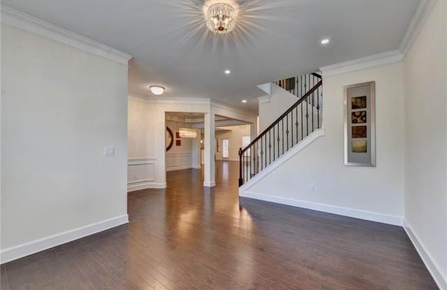 2249 Larkspur Run Drive Gallery 3