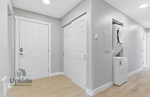 6603 North Standard Street - 6605 photos photos