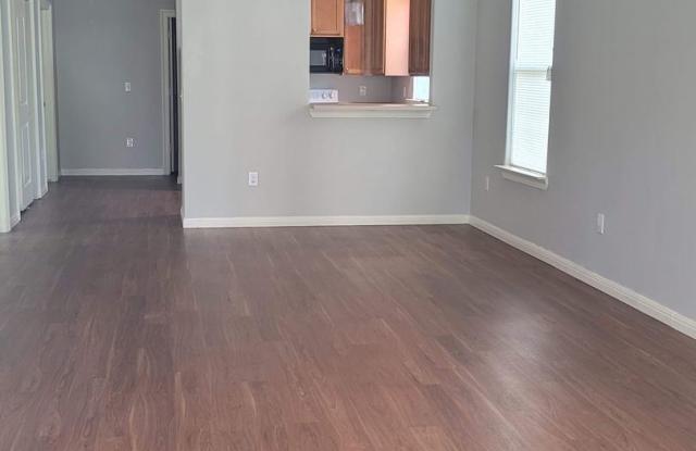 500 S 11th Gallery 3