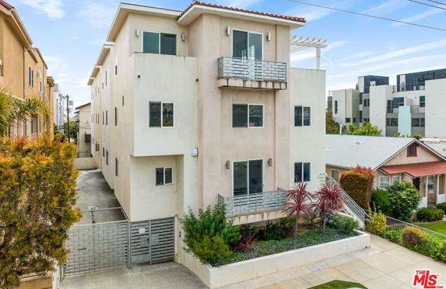 1741 South Barrington Avenue photos photos
