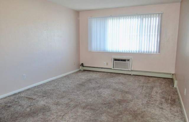 1410 Lake Elmo Dr Gallery 3