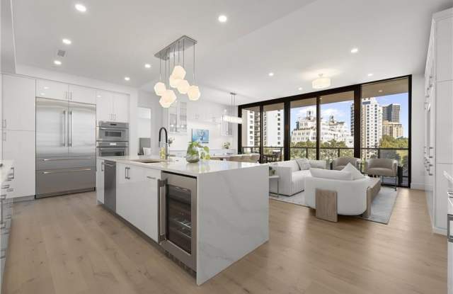 2425 Peachtree Road NE unit: 902 photos photos